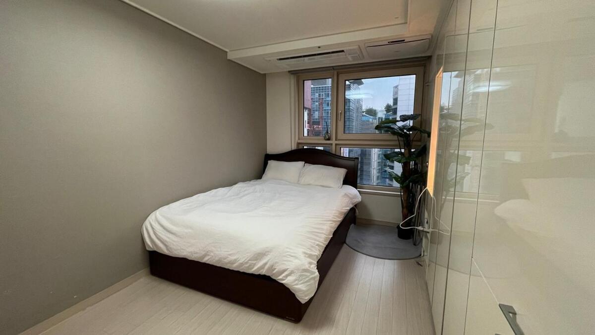 # Style # Cozy # Gangnam Plastic # Super Station Area # High-rise View # Airport Bus # Comfort In The # Gangnam-daero # Chromecast