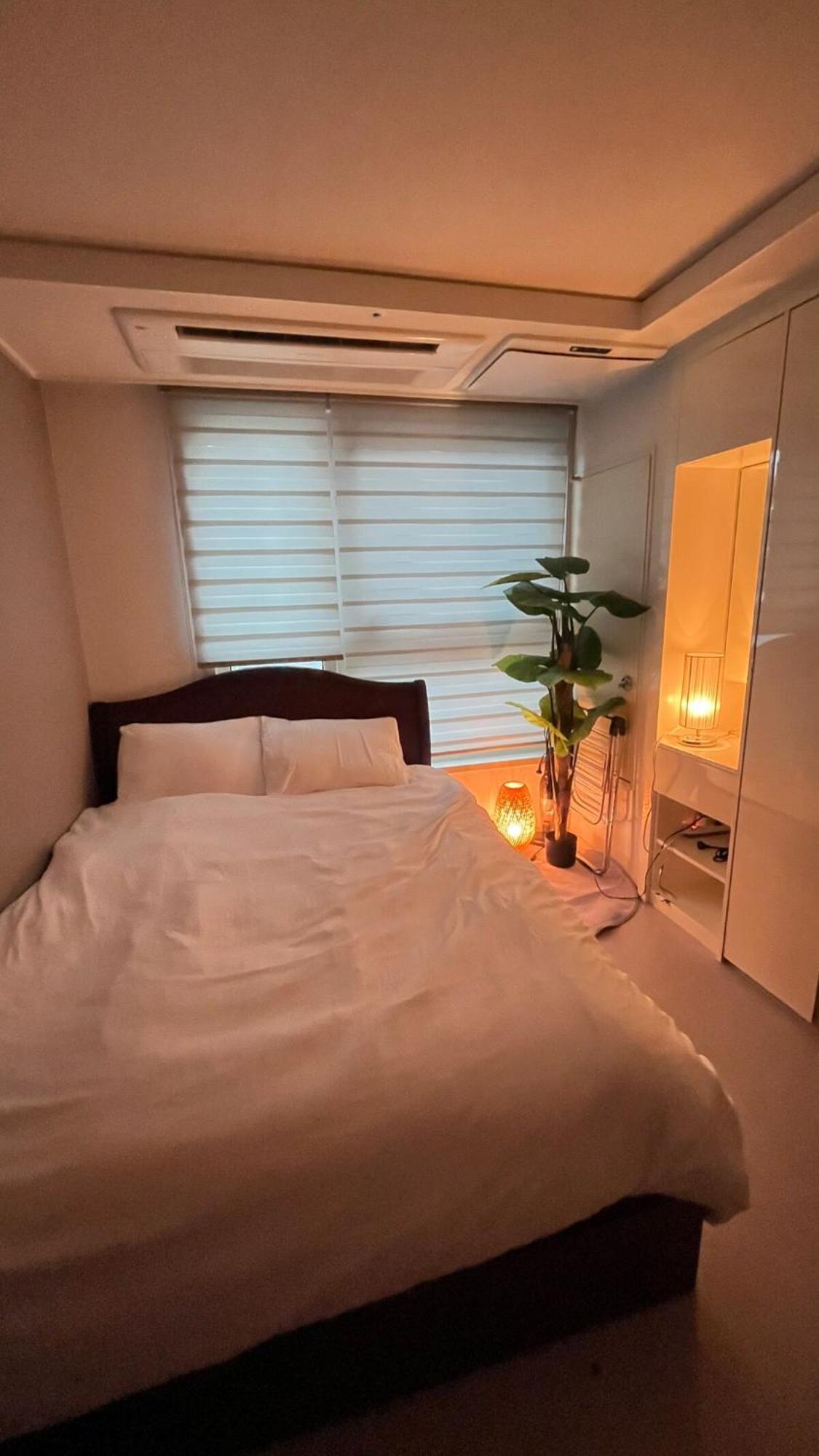 # Style # Cozy # Gangnam Plastic # Super Station Area # High-rise View # Airport Bus # Comfort In The # Gangnam-daero # Chromecast Apartment Seoul