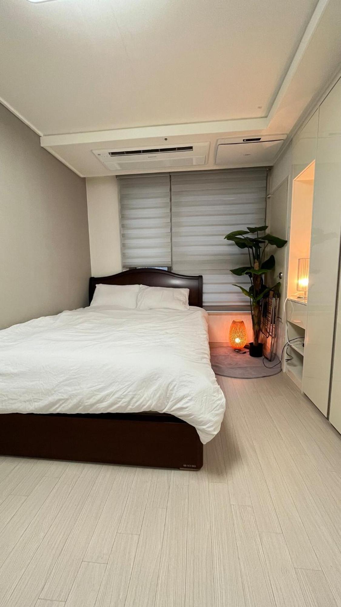 # Style # Cozy # Gangnam Plastic # Super Station Area # High-rise View # Airport Bus # Comfort In The # Gangnam-daero # Chromecast